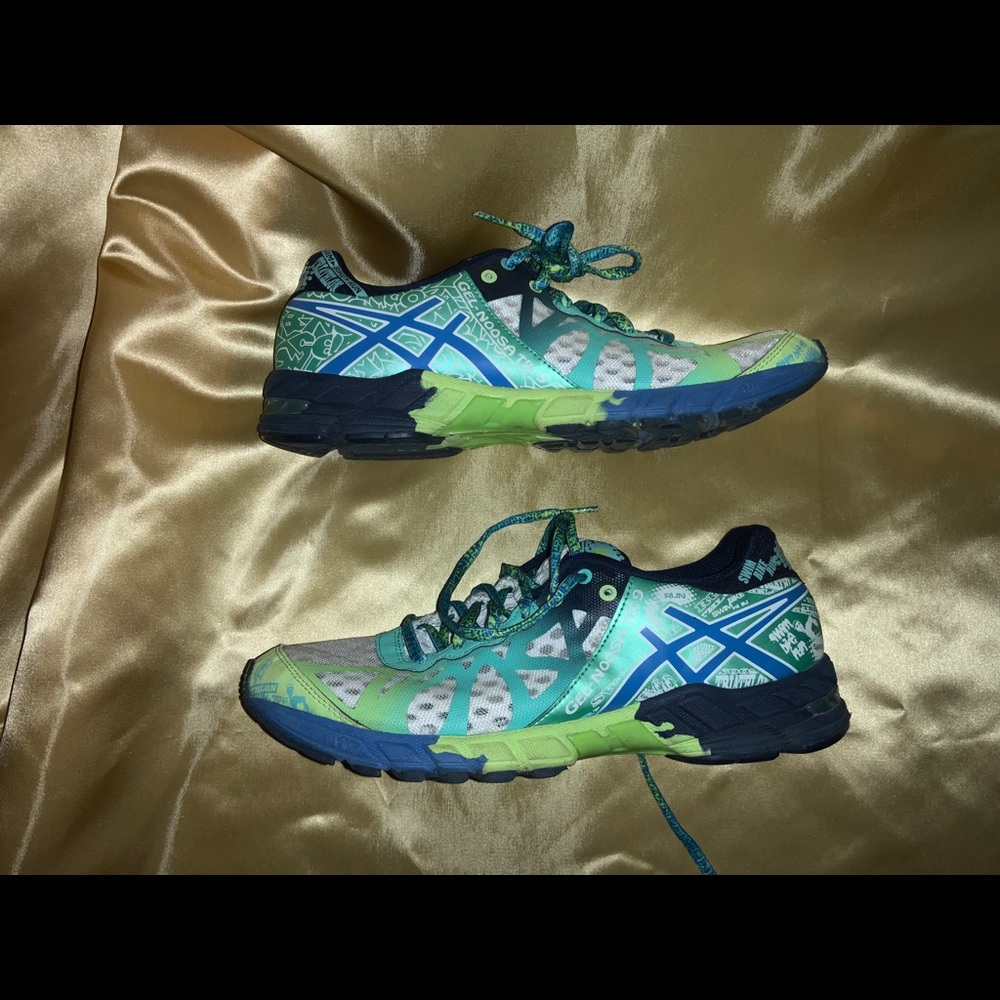 ASICS Gel Noosa Tri 9 SIZE 8.5
